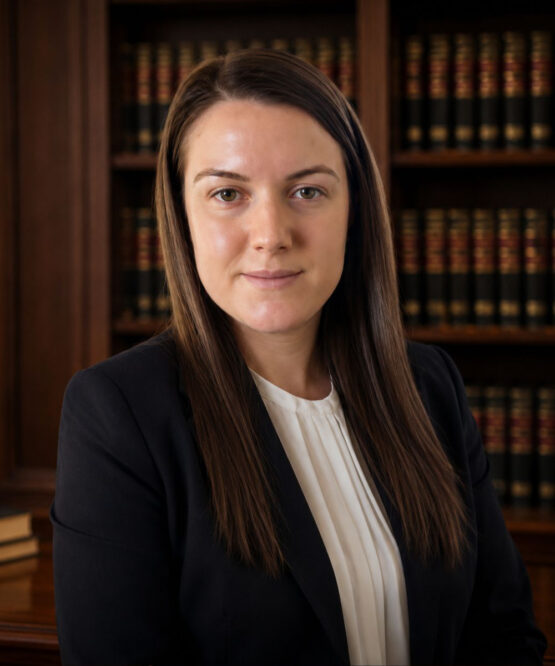 Elena-Larisa Roșu, Avocat, Manea & Asociații